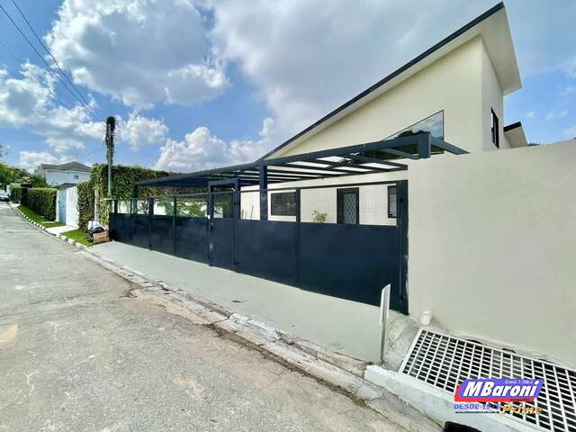 Casa em Rua Fechada para Venda em Cotia - 4